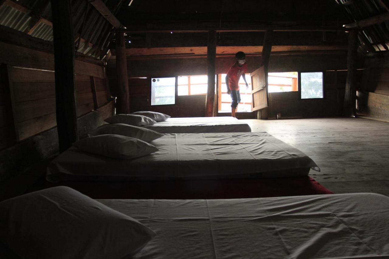 Sony Cottage Samosir Island Экстерьер фото